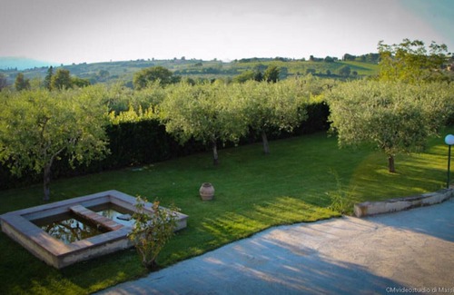 Pietrauta Bed & Breakfast | Montefalco Guest House - Yellow room
