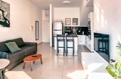 Tel Aviv Apartment | Montefiori Celeste in Tel Aviv-Yafo