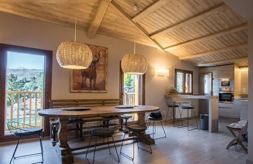 Panticosa Cottage | MONTELIA Penthouse El Ciervo de Panticosa for 8-10 people