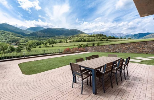 Montella House | Montella I - Four Bedroom House, Sleeps 10