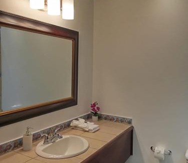 Damas Apartment | Montello Quepos