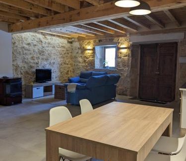 Pinilla Trasmonte Apartment | Montelobos
