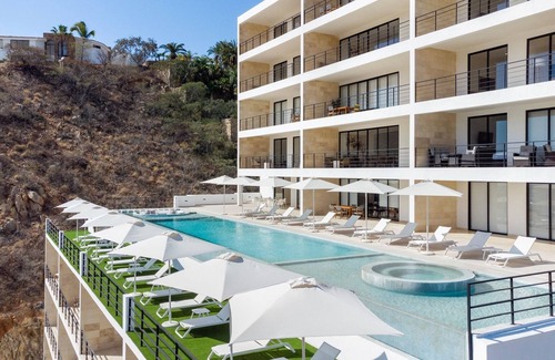 Colonia El Progreso Apartment | Montemar 603: 2bd Condo Pool Ocean Views Gym