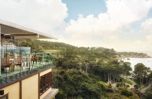 Carmel Highlands Apartment | Monterey car week - Hyatt Highlands overlooking Big Sur