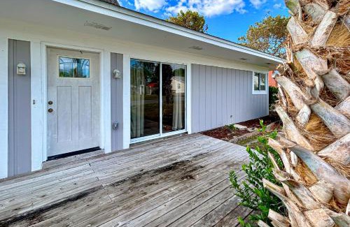 Santa Monica House | Monterey Palms
