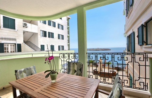 Sveti Stefan Apartment | Montesan F5 Comfort 4bedroom apartement with sea view
