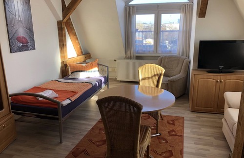 Krampfervorstadt Apartment | “Monteur Domizil Erfurt” double room XL 302