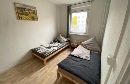 Magdeburg Apartment | Monteur und Ferienwohnung in Magdeburg mit 3 Schlafzimmern 6 Personen BTR 174