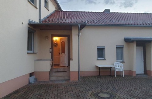 Haida Apartment | Monteurzimmer Röderland - affordable for long-term stays