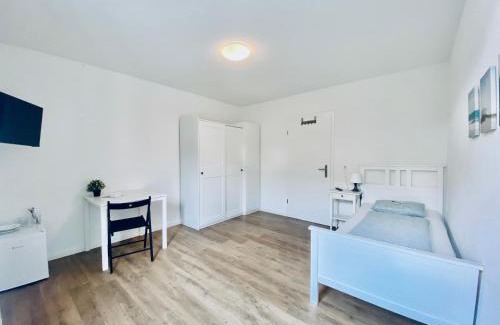 Oensingen Apartment | Monteurzimmer - Worker's accommodation - ZIMMERzuVERMIETEN Oensingen