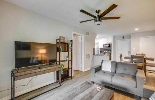 Walden on Lake Conroe Apartment | Montgomery Vacation Rental with Pool Access!