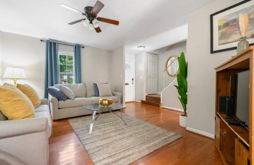 Montgomery Village House | Montgomery Village Vacation Home