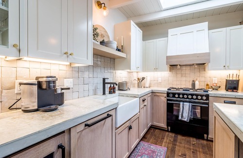 Marine Terrace Cottage | Month long rental - beautifully remodeled cottage