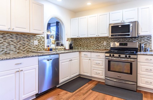 Camp Hill House | Month to month fully furnished - highly rated schools - near hospitals & stores