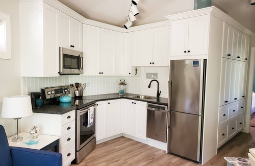 Malahat Cottage | Monthly discount. 1 BD 1 BA. Close to Hwy1. Central location S.Island, private