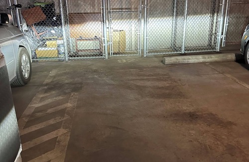 Baseline Sub Apartment | MONTHLY Discount - Spacious apartment by CU-Boulder with underground parking
