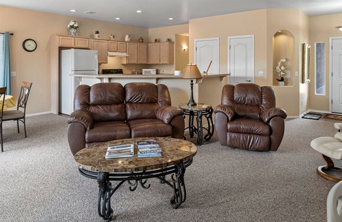 Verde Santa Fe House | Monthly Property! Community Pool & Hot Tub! Great Cornville Location! - Rising