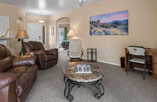 Verde Santa Fe House | Monthly Property! Community Pool & Hot Tub! Great Cornville Location! - Rising