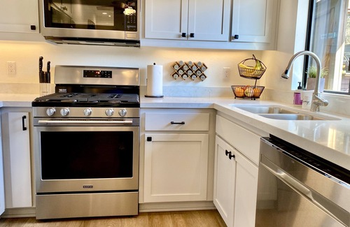 San Simeon Cottage | Monthly Rental! Coastal Beach Cottage - Steps to the beach and boardwalk!