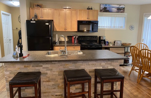 Regional District of Nanaimo Condo | Monthly Rental Mid Sep- Mid June 2100.00 nLONG TERM RENTAL AVAILABLE Sept-Jun