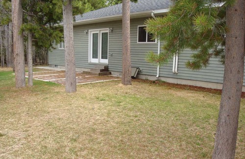 West Yellowstone House | Monthly rental! Deluxe 3 Bedroom 2 bath home with full kitchen; Washer & Dryer; sleeps up to 6