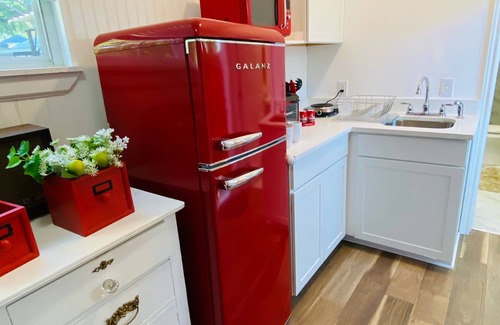 Grand Prairie House | Monthly stay ! Cutest Guesthouse with private Backyard & Entrance