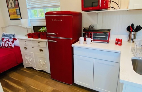 Grand Prairie House | Monthly stay ! Cutest Guesthouse with private Backyard & Entrance