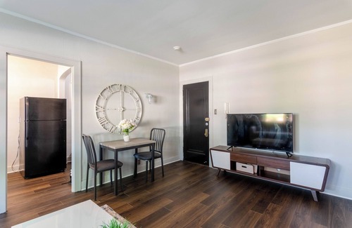 Dearborn Apartment | Monthly Stays Quiet & Fully Equipped