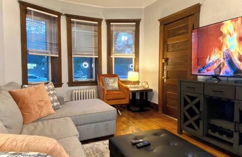Midtown Apartment | Monthly Stays/Quiet, Professional & Fully Equipped