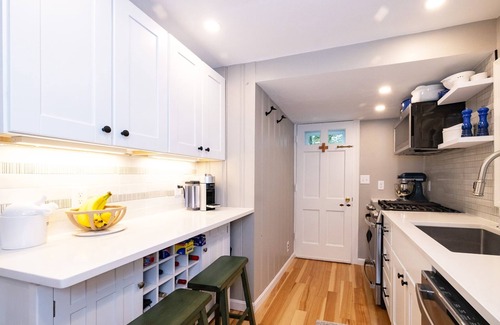 Hull House | Monthly Summer Rental - Newly Renovated Bungalow Steps to the Beach