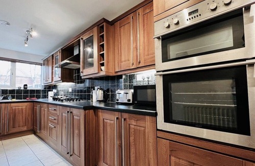 Wyken Apartment | MonthlyOffers|7Guests|Business