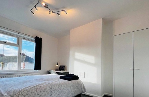 Wyken Apartment | MonthlyOffers|7Guests|Business
