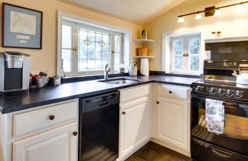 Afton House | Monticello Wine Trail Cottage - Close to Hiking!