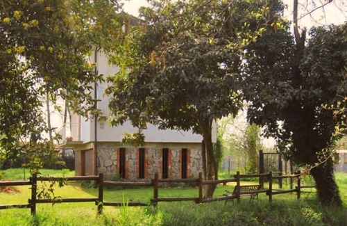 Capanne-Prato-Cinquale House | Montignoso: House with garden