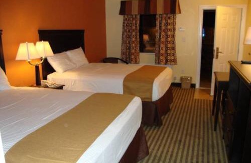 Leesville Hotel | Montigo Inn
