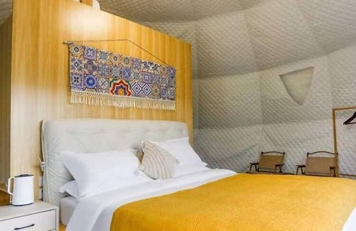 Xinyuan Bed & Breakfast | Montis Prospectu Tabernae Lignea