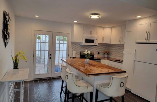 El Paso Apartment | Montoya 1 BDR Luxury Condo