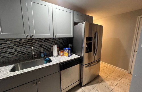 Montpelier Apartment | Montpelier Spot Laurel Private Entrance & Parking