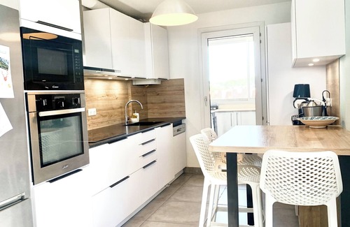Beaux Arts-Boutonnet Apartment | MONTPELLIER, MAGNIFICENT ROOF TOP, PANORAMIC VIEW, SWIMMING POOL, CITY CENTER