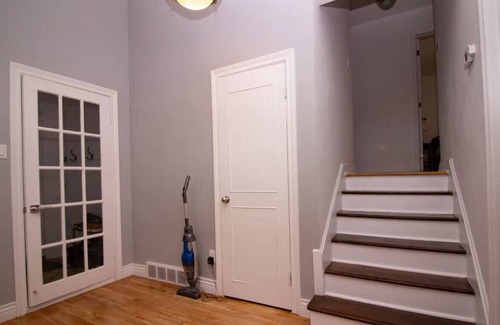 Pierrefonds-Roxboro House | Montreal Life Cute & Cozy Family Friendly 3BR Home