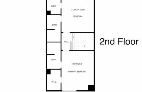 Montrose House | Montrose 2BR Sleeps 10 Walkable Gated Parking