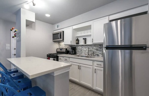 Montrose Apartment | 🏘️ Montrose Chosen Studio! Medical Center 13 ⭐️⭐️⭐️⭐️⭐️
