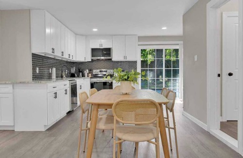 Newark House | Montrose Meadow Retreat – A Stylish & Serene Stay in Newark #42078