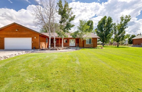 Vernal House | Montrose Retreat with Stunning Mountain Views!