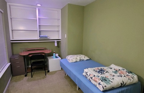 Montrose House | Montrose Room for rent by Westheimer & Montrose blvd - 2nd floor bedroomn