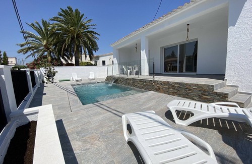 El Mas Bosca Ski Chalet | Montsia 23 - Casa con piscina privada en Roses