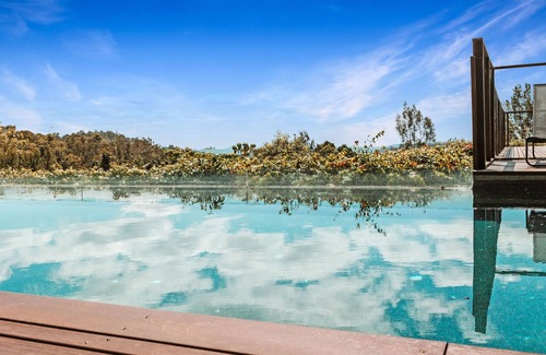 Towen Mountain Villa | Montville Resort Style Holiday Retreat with pool