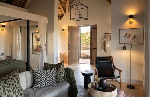Thorny Bush Game Reserve Cabin | Monwana