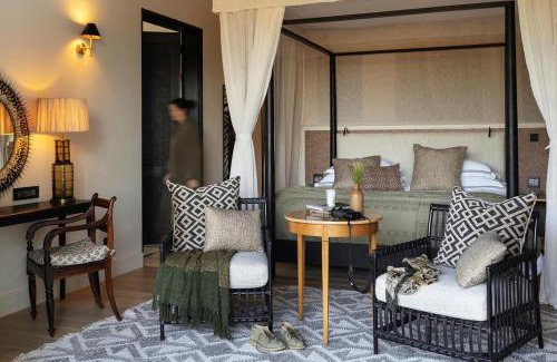 Thorny Bush Game Reserve Cabin | Monwana