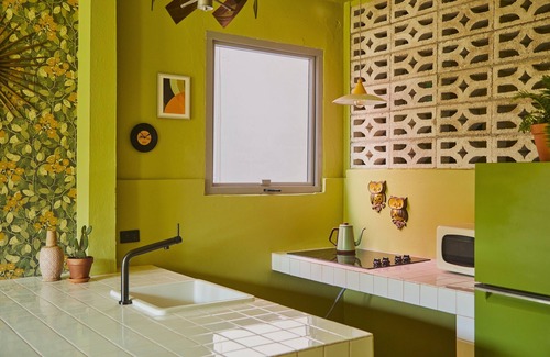 Santurce Apartment | MOOD HAUS by DW - 70's Retro Stays